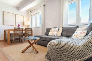 Commodious Apartment Near Center by REMS