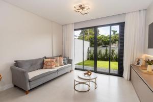 263D - 3 Quartos a 100m da Praia de Bombas