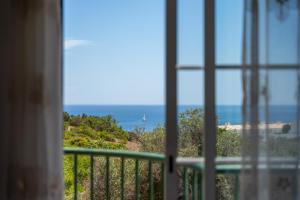 Paz e Vista Mar with Pool & WiFi