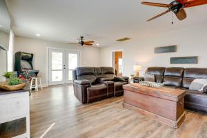 Sunset Paradise on Weiss Lake with Private Dock!