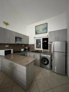 APPART 2 BEDROOMS 500M TO BEACH
