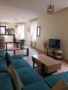 Appartements Maison au coeur du village avec parking : Appartement 4 Chambres