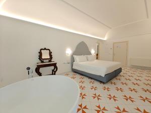 Premium Deluxe with Balcony room in Hotel Residence