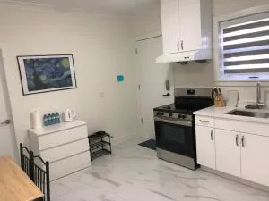 2024 Newly-Built 2nd lvl Guest Suite - 2 Bedrooms - 吉尔福德