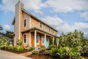 Modern Gearhart Getaway, Walk to Beach and Downtown! - Surf Pines