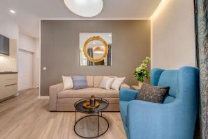 Royal Theatre Apartment