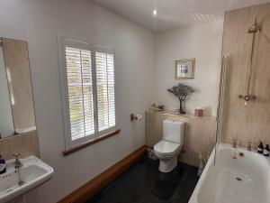 Deluxe Double Room room in Arden Country House