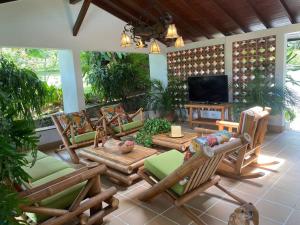 Wonder House In San Jeronimo