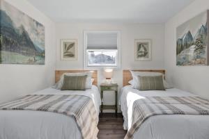 Light Bright Stylish PRIVATE Home - Whitworth