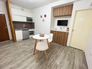 RentUp - Monoambiente reciclado a nuevo zona Recoleta Urban Mall