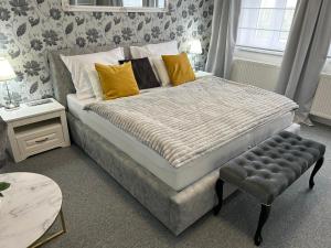 EFIPA Glamour Apartments