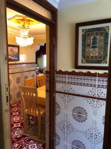 old city apartment + free couscous on Friday