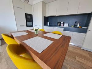 Nice 2 bedroom Bali Apartment with sea views