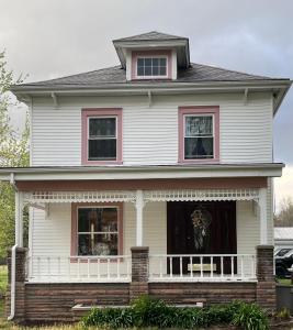 Sandbank Cottage