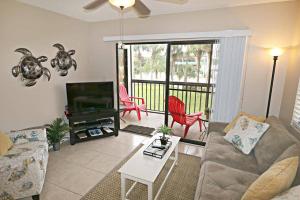 Beach Side complex B23 1 Bed 1 Bath wHeated Pool