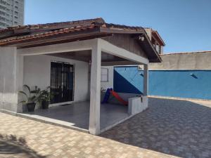50 metros da Praia Piscina Churras 3 vagas Portão automático