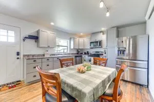 Pet-Friendly Home 29 Mi to Olympic National Park! - Kamilche