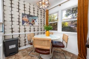 Luxe 1-bedroom Gem: Venice Beach Escape