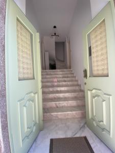 Διαμέρισμα σε ανακαινισμένο αρχοντικό 19ου αιώνα, κέντρο Μύρινας