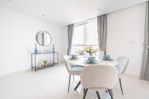 Modern 1BR Oasis in Beach Isle with Beach Access