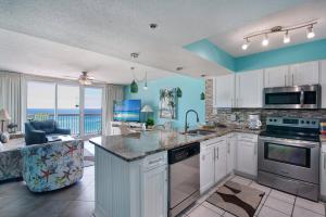 Pelican Beach 0710 by Pelican Beach Management