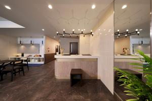 Tennouji Crystal Hotel