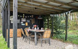 Amazing Home In Ulfborg With Kitchen