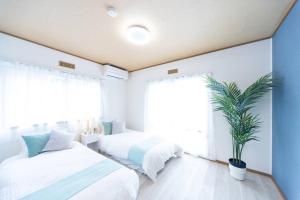 Shiga Lakeside House in Hamabun