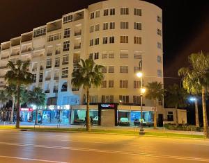 Ocean Breeze Malabata Appartement