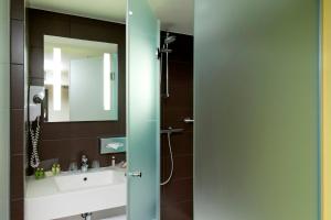 Hotels Holiday Inn Paris Opera - Grands Boulevards by IHG : photos des chambres