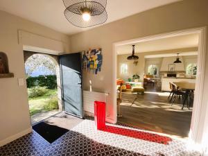 Maisons de vacances Maison 5 chambres a 150 m de la plage, renovee, jardin, proche restaurants et commerces - FR-1-481-161 : photos des chambres