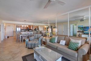 Pelican Beach 1014 by Pelican Beach Management