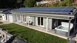 Wellnorama 1 - WellnessFerienhaus mit Pool, Sauna und eigenem Whirlpool mitten in Deutschland
