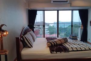 sombat condo seaview 1 bedroom 71