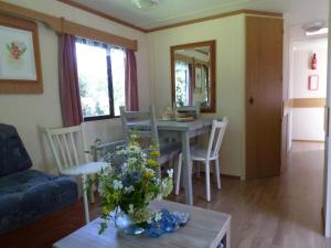 Maisons de vacances Well-equipped mobile home with garden in Normandy : photos des chambres