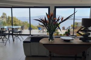 Appartements loft de standing 150 m2 vue mer,de 2 a 6 pers a Mare e Sole Plage d'argent Verghia : Loft