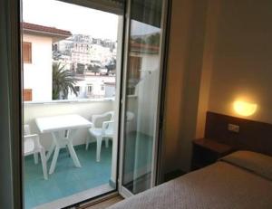 Superior Double Room with Balcony room in Hotel Mayor