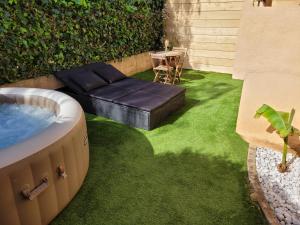 Nuit dévasion love room avec baignoire balnéothérapie