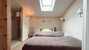 Maisons d'hotes Gite Manzana au Chateau Lavalade : photos des chambres