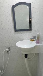 Shyam Homestay Front Room With Private Bathroom