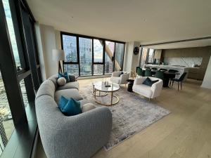 Paragon Apartment Penthouse Amazing Views, Spacious & Great Location