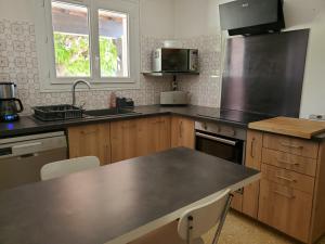 Villa catalane avec grand jardin, au calme, mer et montagne