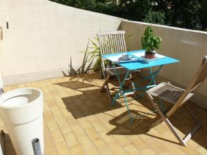 B&B / Chambres d'hotes Chambre privee dans villa avec piscine en Petite Camargue : Chambre Double avec Terrasse