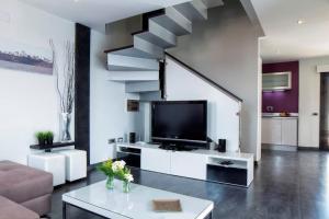 Designer Haus mit beheiztem Pool (überdacht)