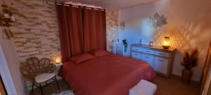 Maisons de vacances Gite proche Aeroport : photos des chambres