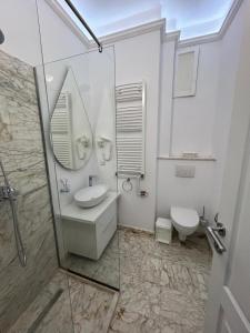 UNIVERSITATE-ELEGANT-Champagne gift