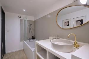 Appartements Le Rembrandt - Les Demeures d-Adrien : photos des chambres