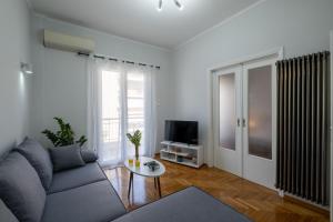 Lovely and Modern 3bd apartment close to Ampelokipoi metro