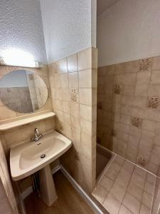 Appartements Studio terrasse sud vue montagne : photos des chambres