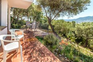 Grifeu 08 - Apartamento con terraza exterior